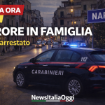 Auto dei carabinieri a Napoli durante un intervento notturno in strada