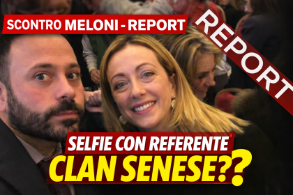 Giorgia Meloni in una foto del 2019 durante un evento politico a Milano accanto a un uomo poi indicato come presunto referente del clan Senese