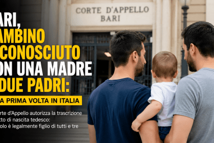 Famiglia con due padri e una madre davanti al mare di Bari dopo la storica sentenza della Corte d’Appello